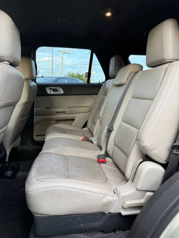 2011 Ford Explorer XLT