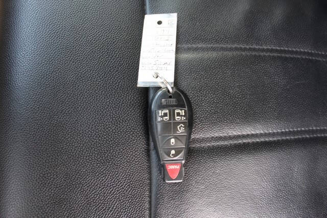 2013 Chrysler Town and Country Touring