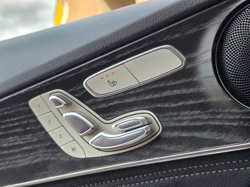 2016 Mercedes-Benz C-Class C 300