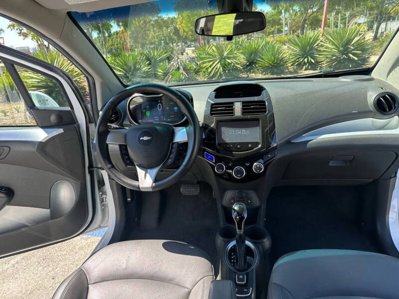 2016 Chevrolet Spark EV 2LT