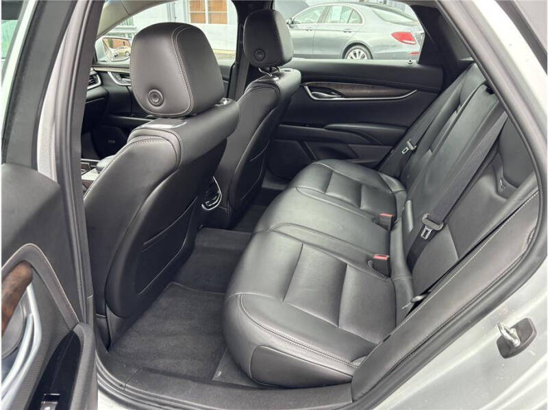 2018 Cadillac XTS Premium Luxury