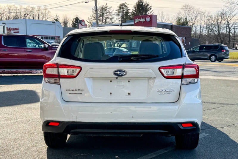 2017 Subaru Impreza 2.0i