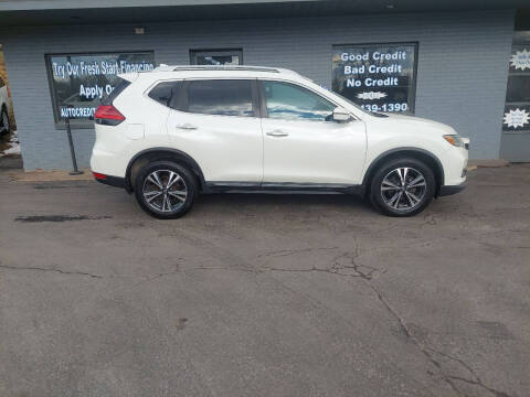 2017 Nissan Rogue for sale at Auto Credit Connection LLC in Uniontown PA