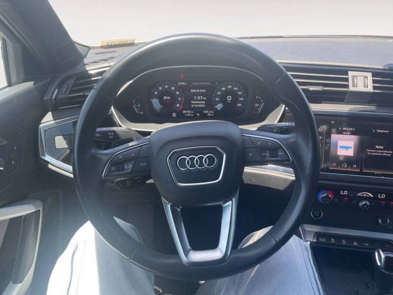 2024 Audi Q3 quattro S line Premium 45 TFSI