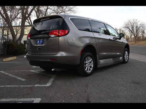 2017 Chrysler Pacifica Touring