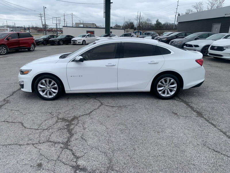 2019 Chevrolet Malibu for sale at M&R Auto Sales Inc in Bowling Green KY