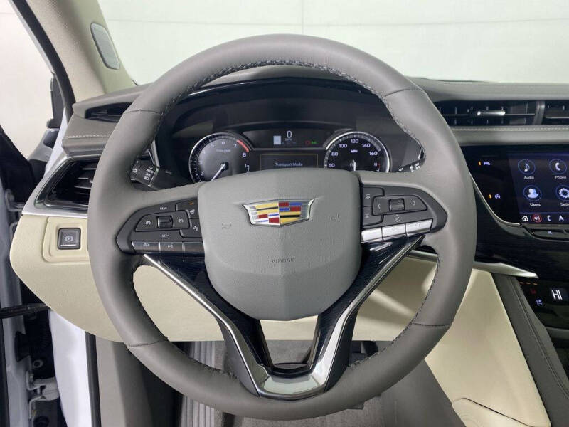 2025 Cadillac XT6 Premium Luxury