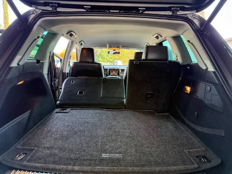 2013 Volkswagen Touareg TDI Sport