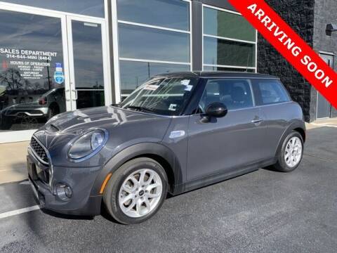 2019 MINI Hardtop 2 Door for sale at Autohaus Group of St. Louis MO - 40 Sunnen Drive Lot in Saint Louis MO