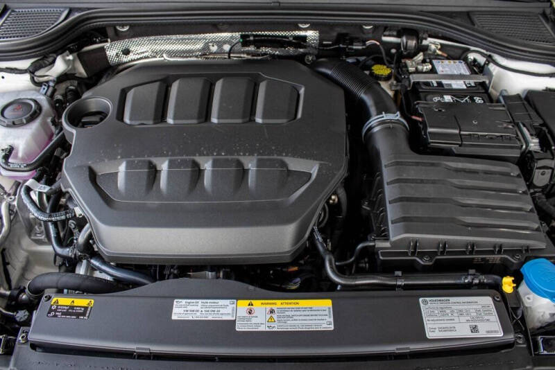 2025 Volkswagen Golf GTI SE