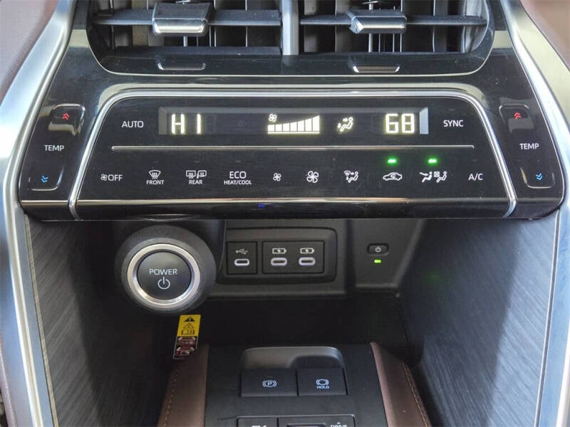 2023 Toyota Venza XLE