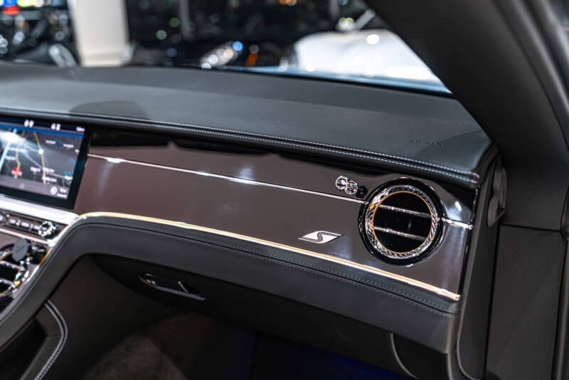 2024 Bentley Continental