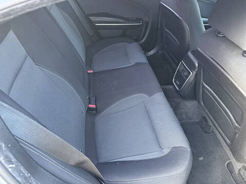 2016 Dodge Charger SE