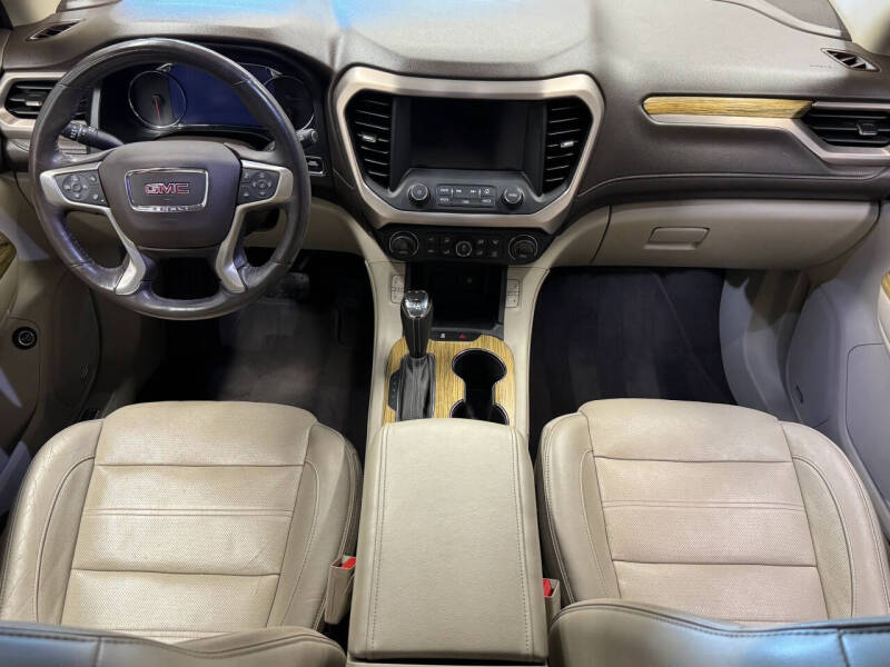 2019 GMC Acadia Denali