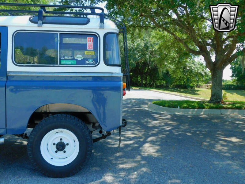 1972 Land Rover Santana
