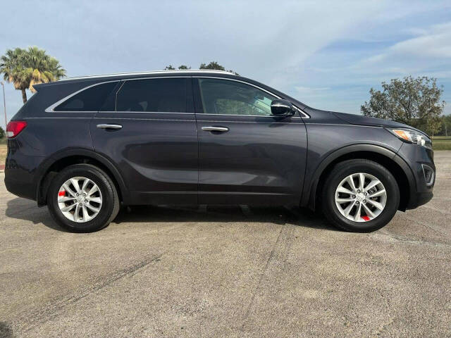 2018 Kia Sorento for sale at Carnomic Auto Group in San Antonio, TX