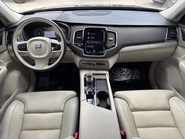 2022 Volvo XC90 Recharge T8 Inscription 6P