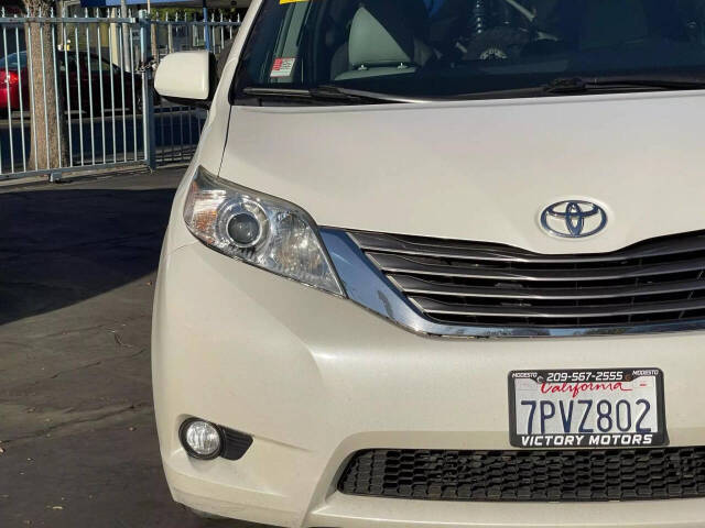 2015 Toyota Sienna for sale at Victory Motors Inc in Modesto, CA