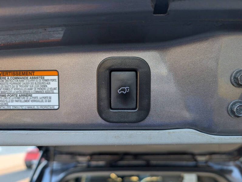 2017 Toyota Sienna XLE 8-Passenger