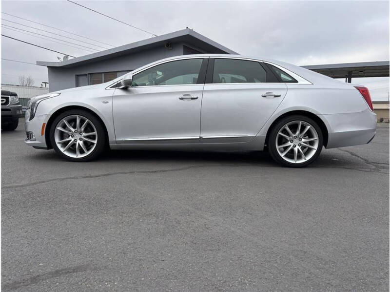 2018 Cadillac XTS Premium Luxury