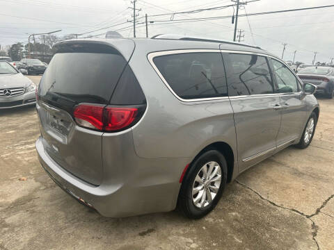 2018 Chrysler Pacifica Touring L Plus