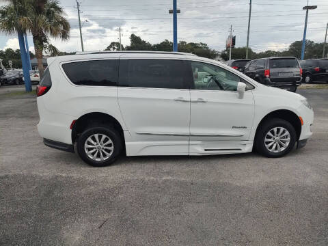 2019 Chrysler Pacifica Touring L