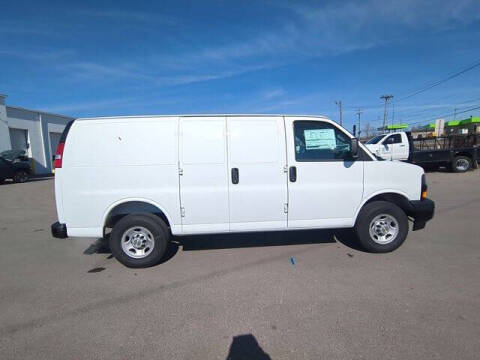 2025 Chevrolet Express 2500