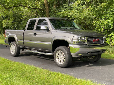 2000 GMC Sierra 1500 for sale at CMC AUTOMOTIVE in Urbana IN