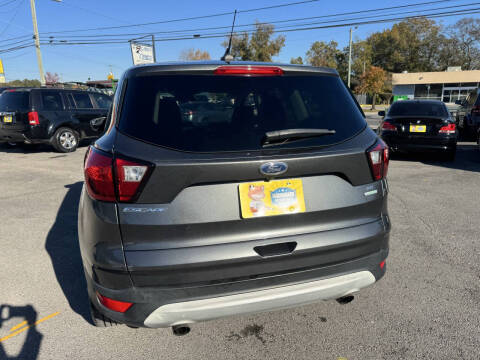 2019 Ford Escape SE