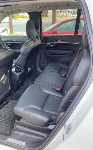 2019 Volvo XC90 T6 Momentum