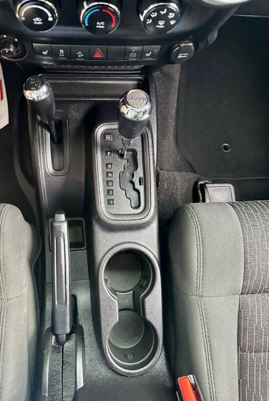 2011 Jeep Wrangler Sahara