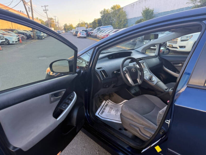 2012 Toyota Prius Two