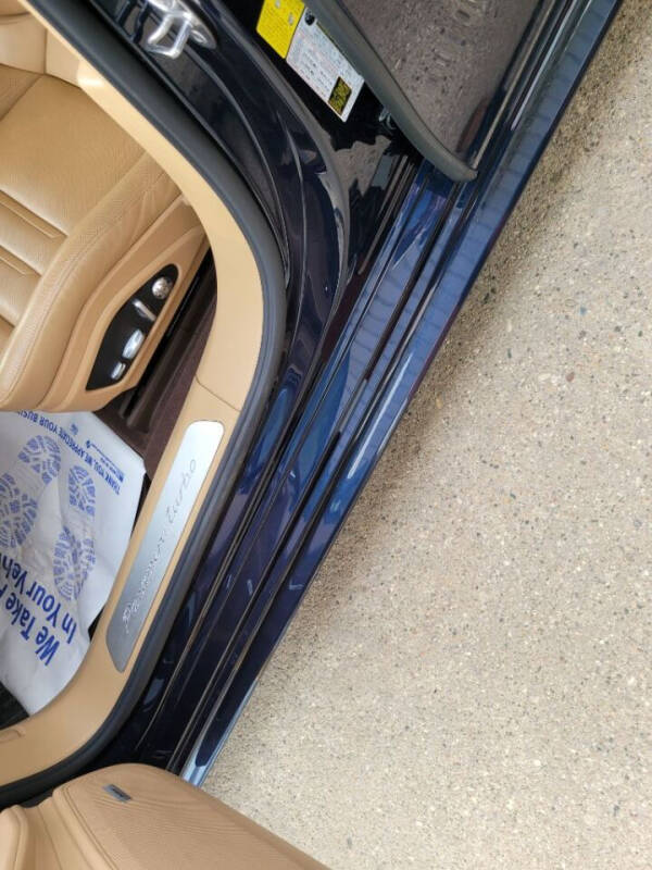 2017 Porsche Panamera Turbo