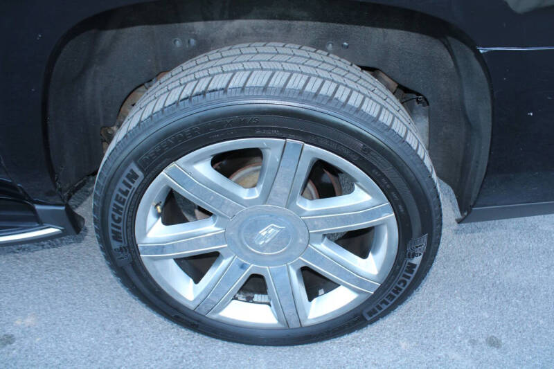 2018 Cadillac Escalade ESV Luxury