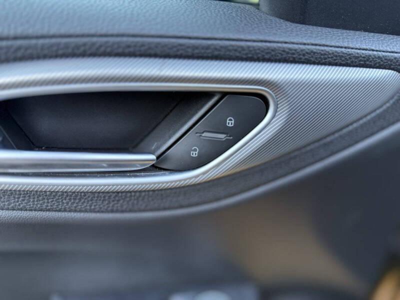 2023 Alfa Romeo Giulia Veloce