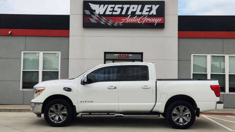 2017 Nissan Titan SL