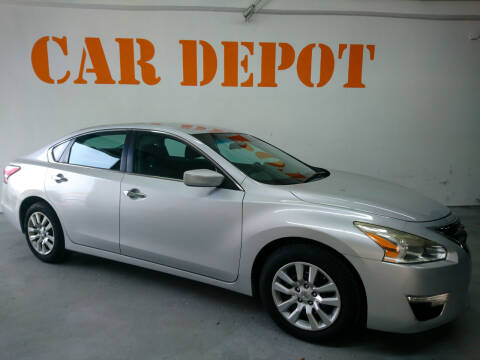 2014 Nissan Altima for sale at Car Depot in Miramar FL