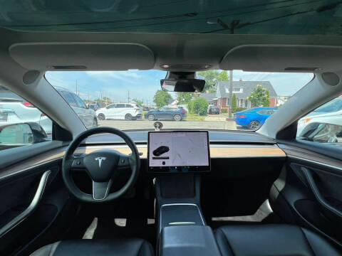 2021 Tesla Model 3 Standard Range Plus