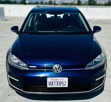 2017 Volkswagen e-Golf SE