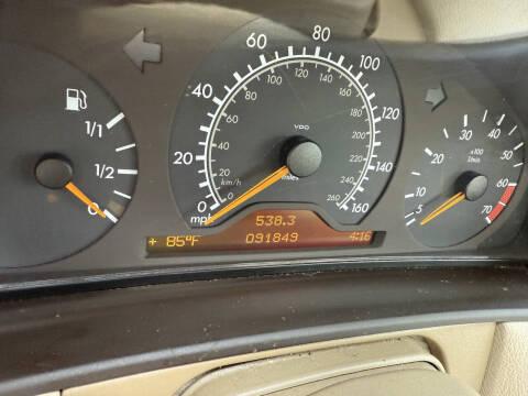 1999 Mercedes-Benz E-Class E 320