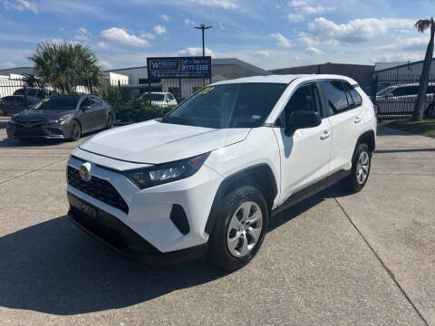 2022 Toyota RAV4 LE