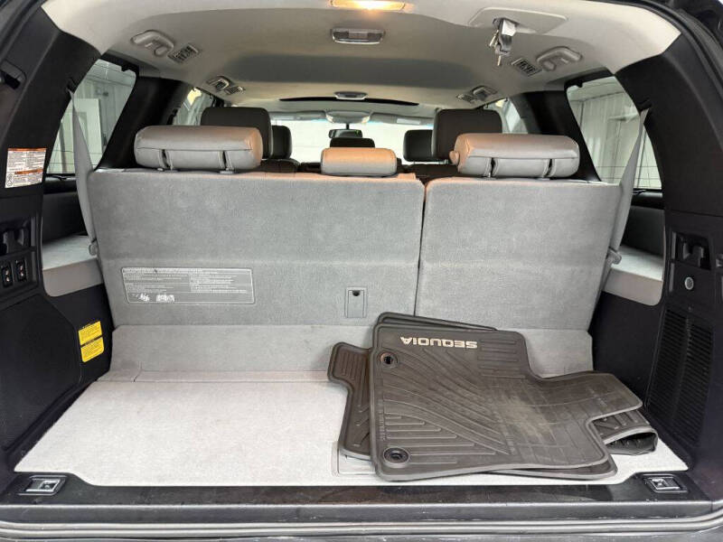 2014 Toyota Sequoia Limited