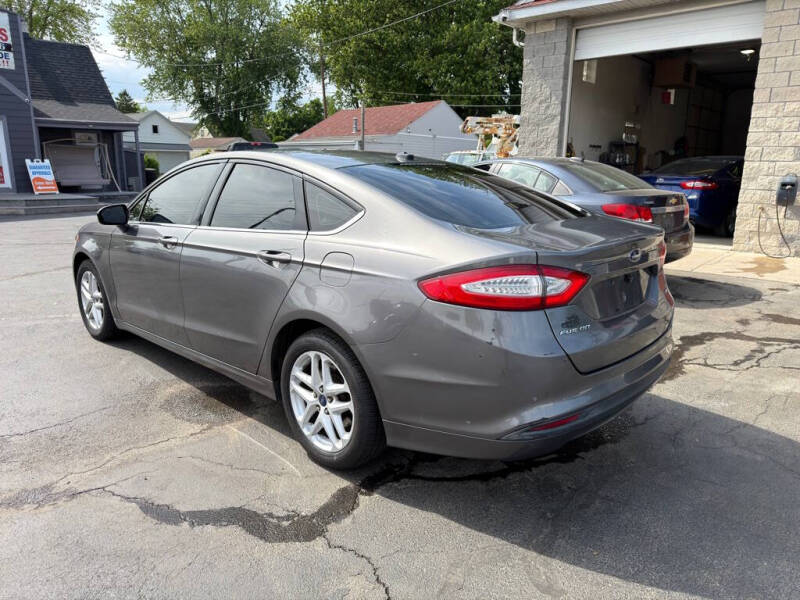 2013 Ford Fusion SE
