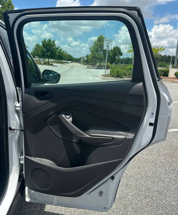 2017 Ford Escape S