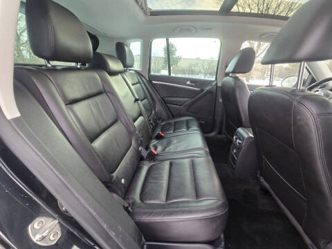 2012 Volkswagen Tiguan SEL 4Motion