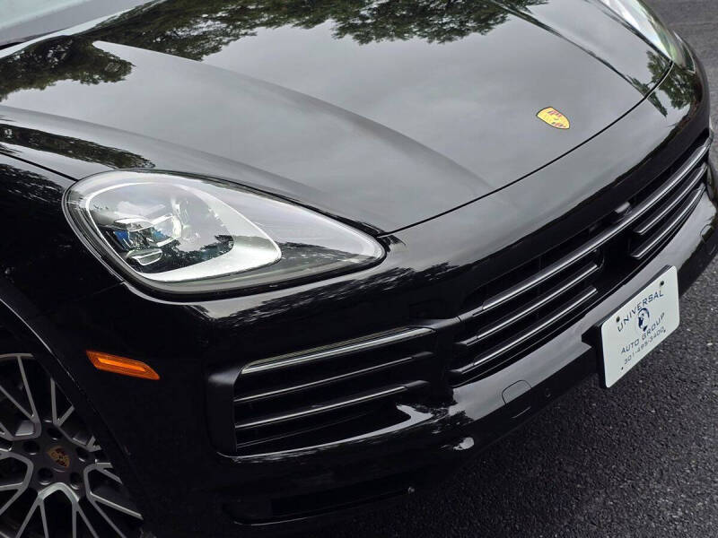 2023 Porsche Cayenne Platinum Edition