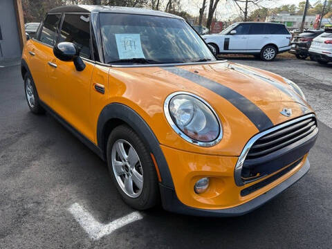 2016 MINI Hardtop 4 Door Cooper