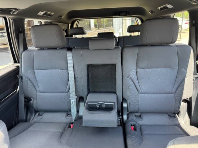 2025 Toyota Sequoia SR5