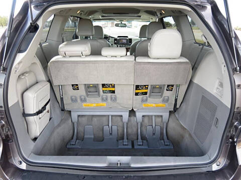 2012 Toyota Sienna