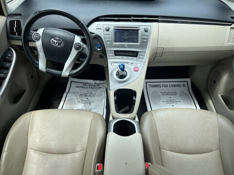 2014 Toyota Prius Five